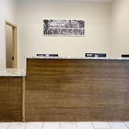 Sleep Inn Greensboro - Coliseum Area Экстерьер фото